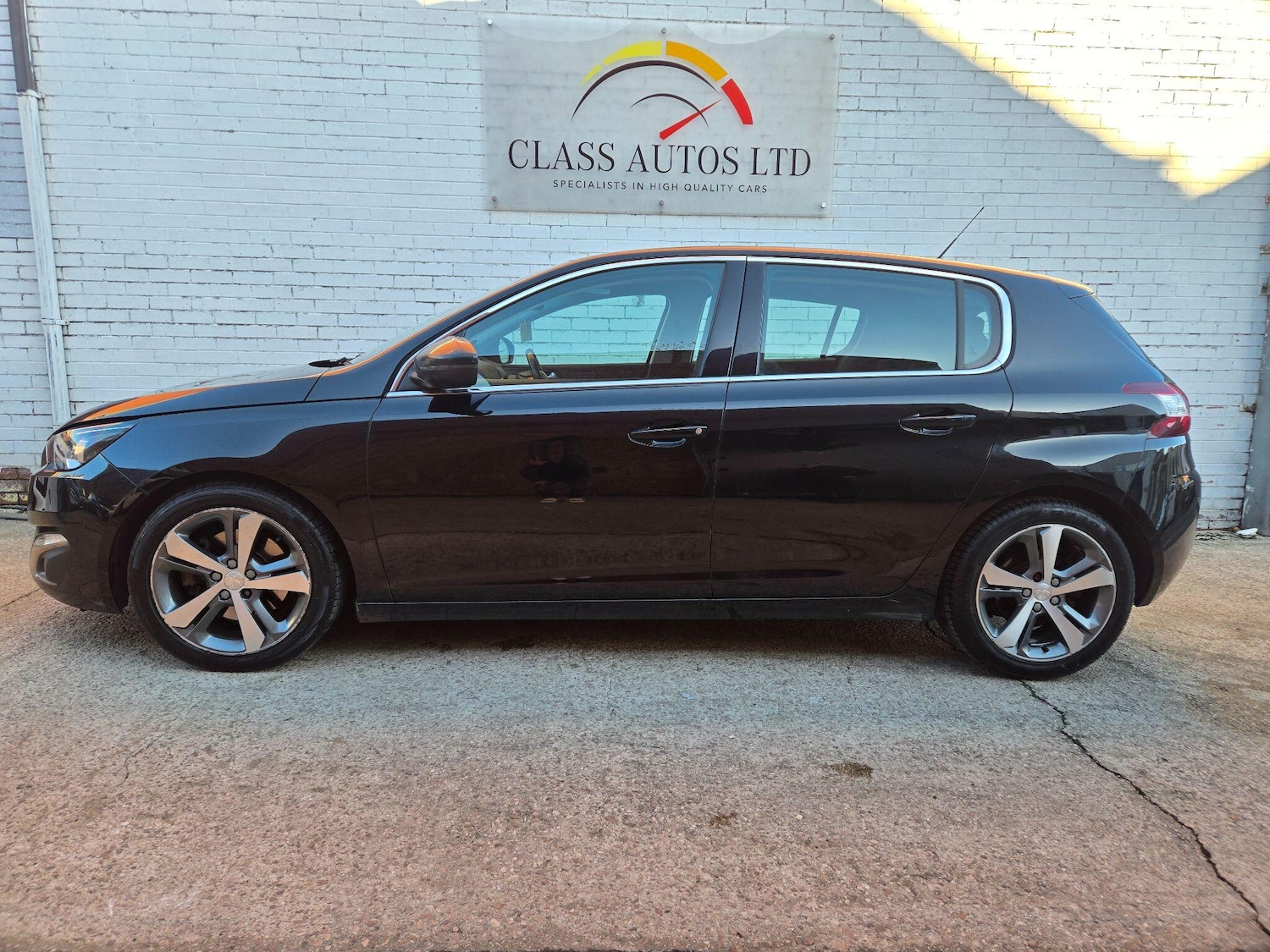Used Peugeot 308 2015 for sale - 76997782: Photo 7
