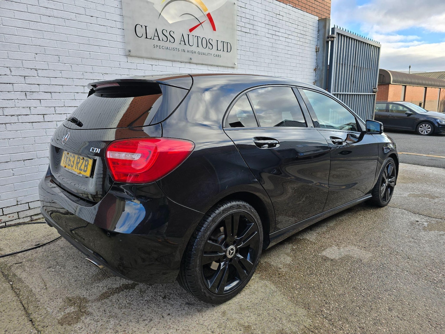 Used Mercedes-Benz A-Class 2013 for sale - 77057305: Photo 11