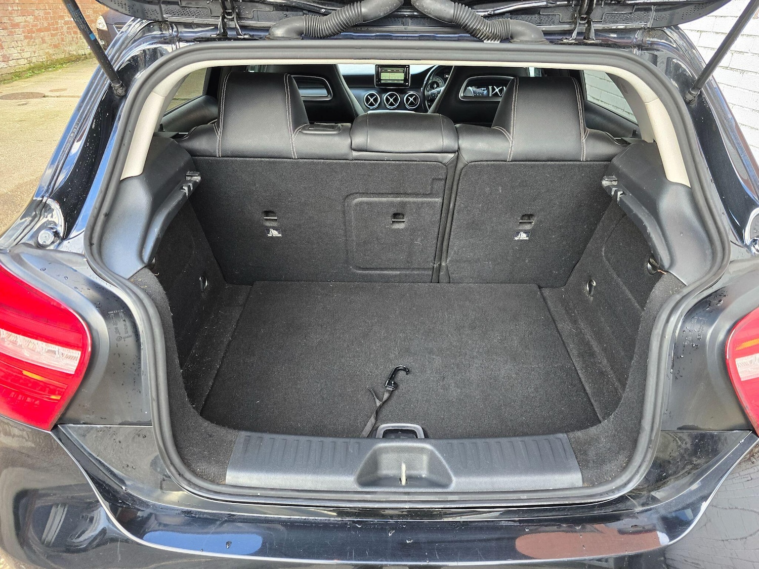 Used Mercedes-Benz A-Class 2013 for sale - 77057305: Photo 21