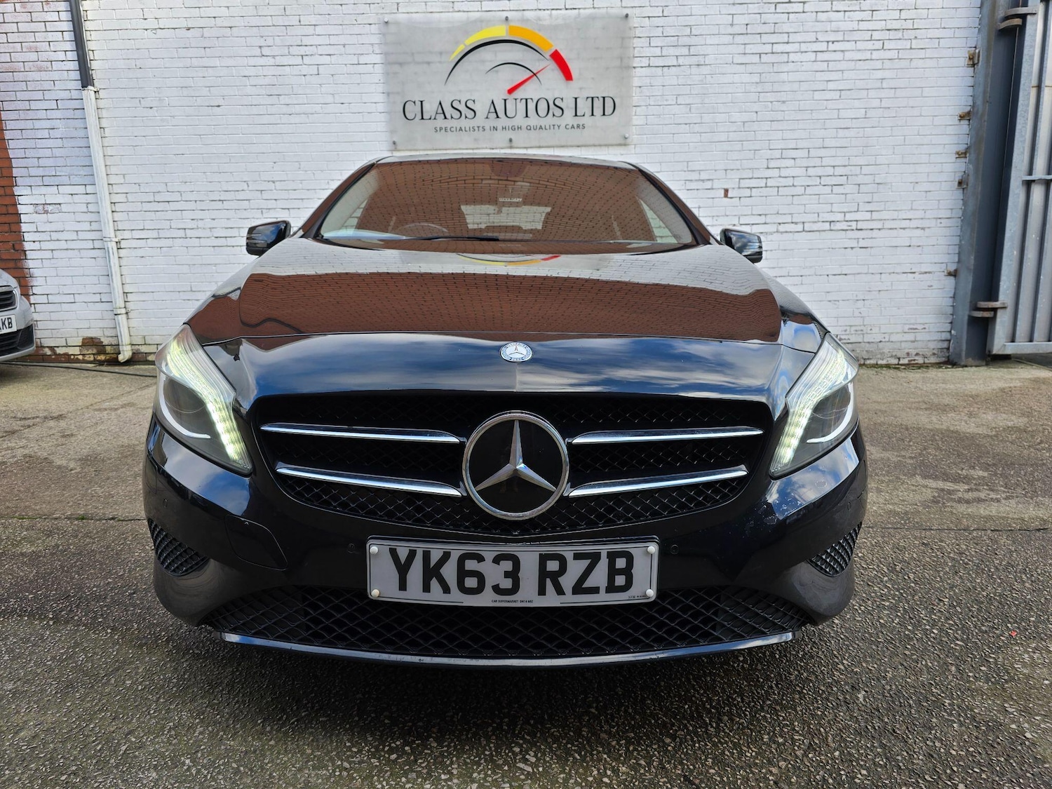 Used Mercedes-Benz A-Class 2013 for sale - 77057305: Photo 3