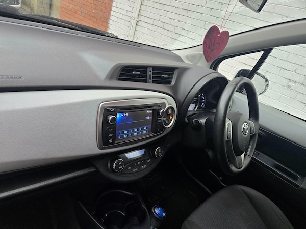 Used Toyota Yaris 2013 for sale - 76326994: Photo 12