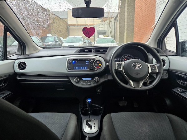 Used Toyota Yaris 2013 for sale - 76326994: Photo 13