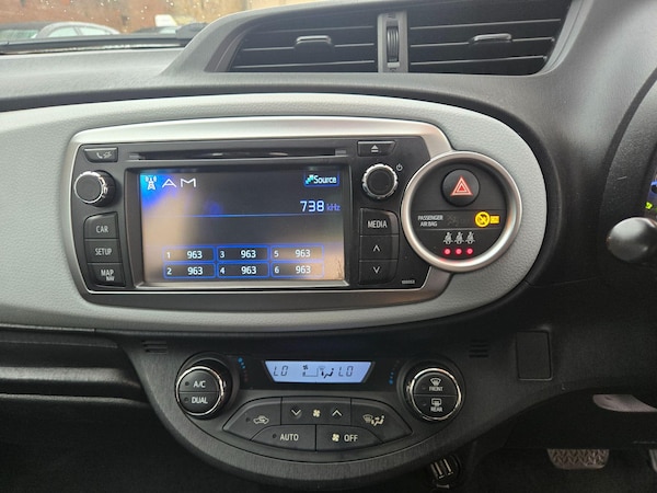 Used Toyota Yaris 2013 for sale - 76326994: Photo 20