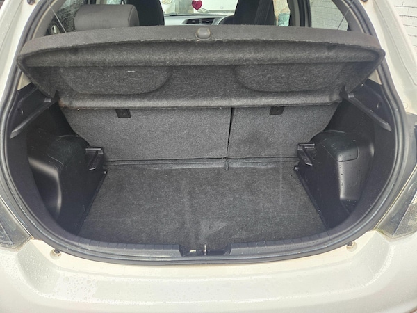 Used Toyota Yaris 2013 for sale - 76326994: Photo 24