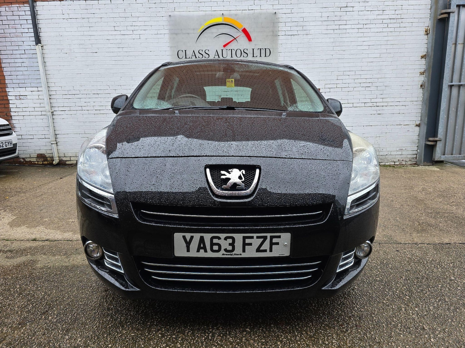 Used Peugeot 5008 2014 for sale - 76584487: Photo 2