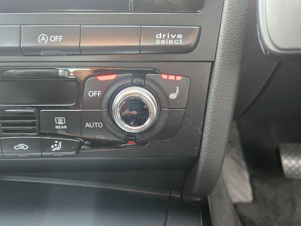 Used Audi A4 2013 for sale - 76270362: Photo 22