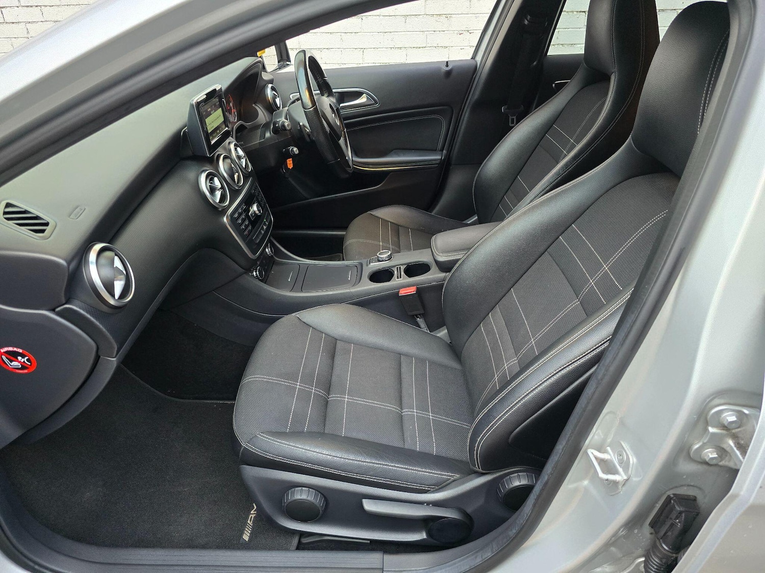 Used Mercedes-Benz A-Class 2015 for sale - 76990040: Photo 23