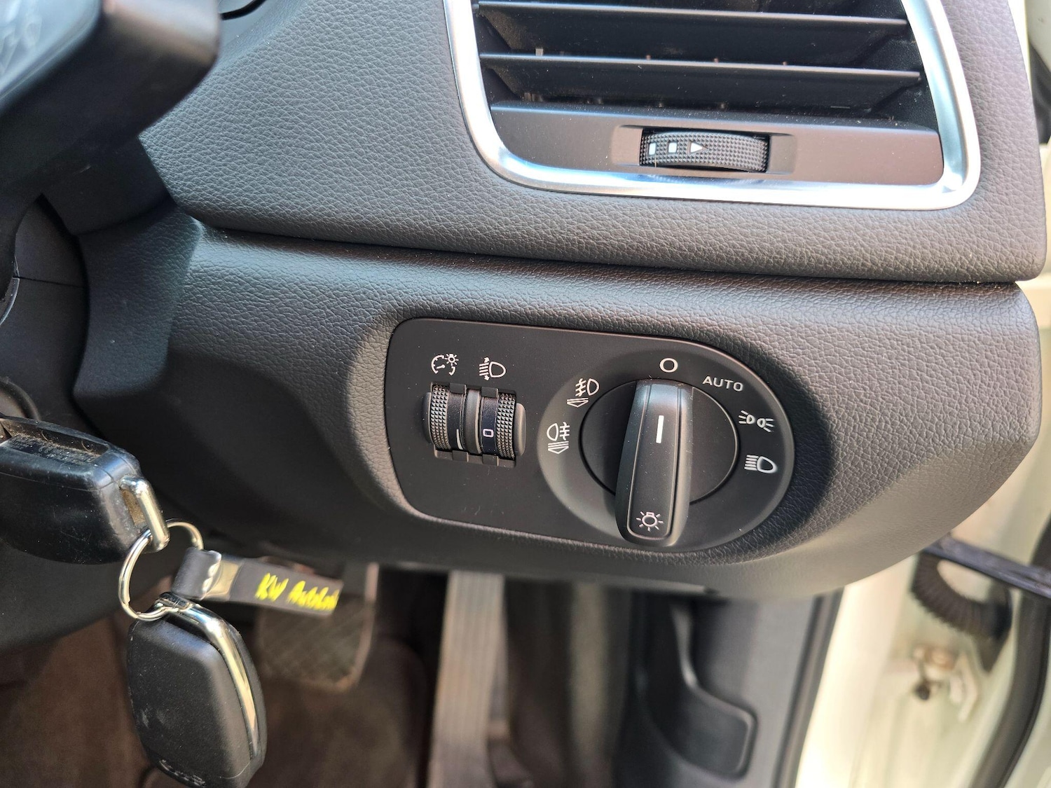 Used Audi Q3 2012 for sale - 76094234: Photo 16