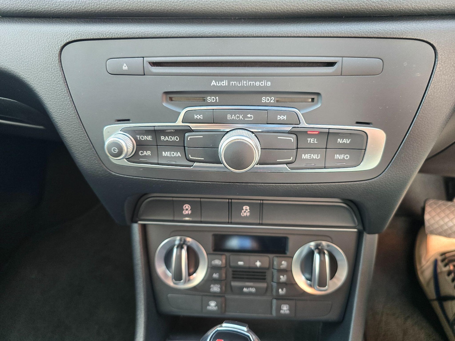 Used Audi Q3 2012 for sale - 76094234: Photo 19