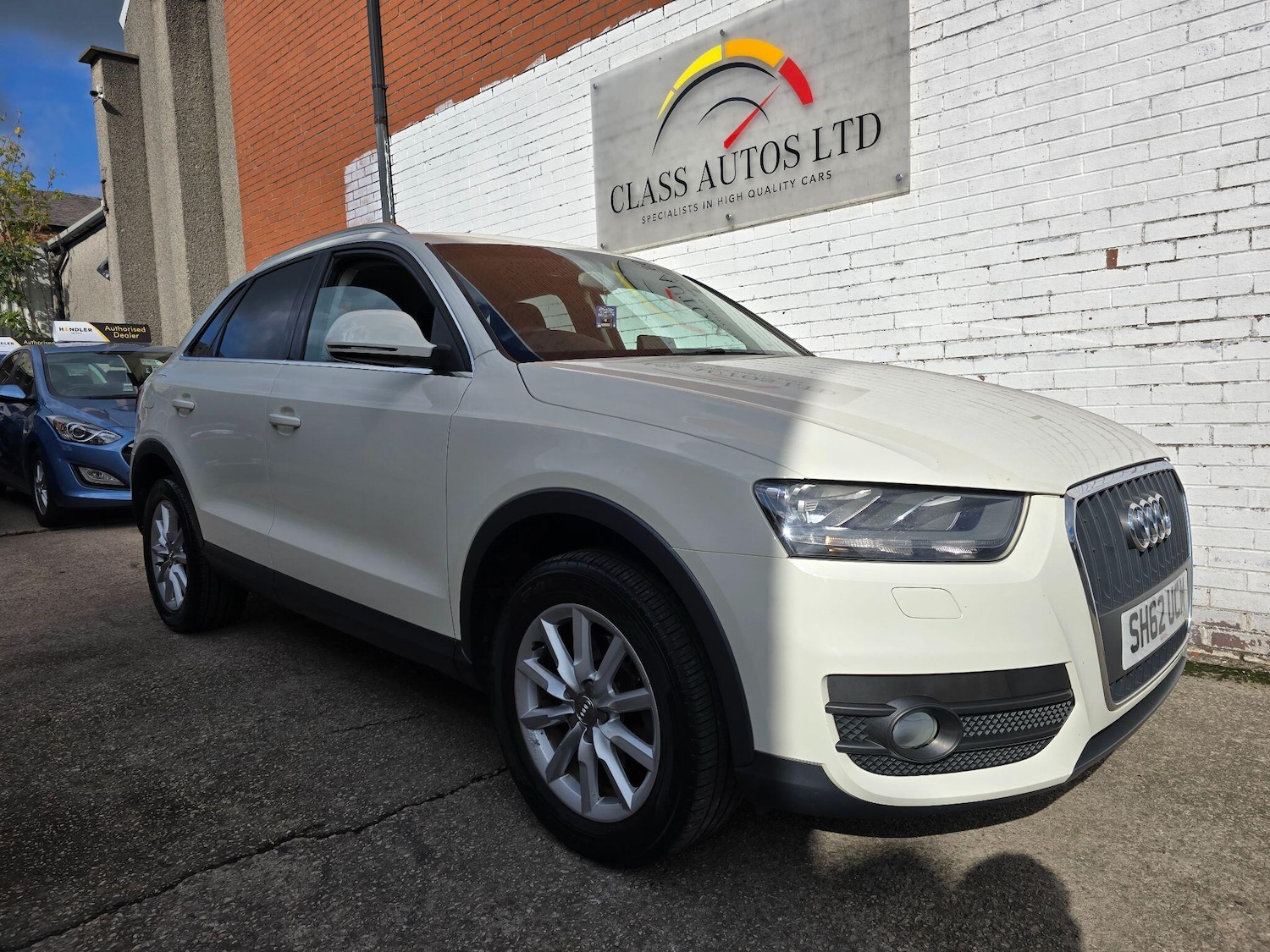 Used Audi Q3 2012 for sale - 76094234: Photo 2
