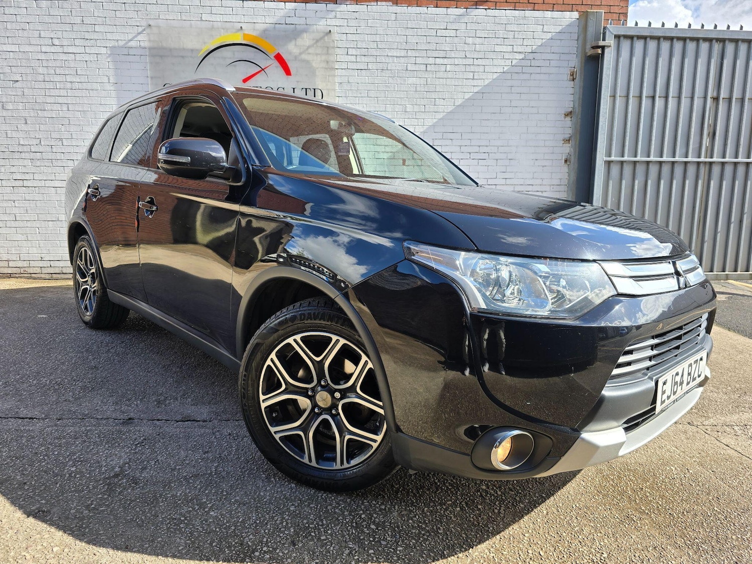 Used Mitsubishi Outlander 2014 for sale - 76109008: Photo 1