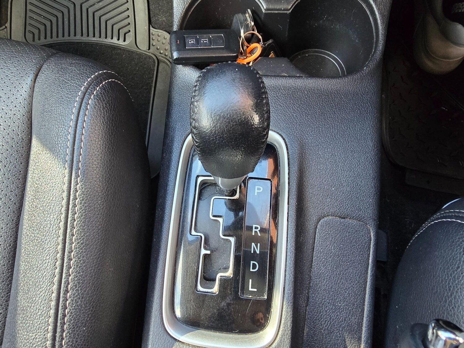 Used Mitsubishi Outlander 2014 for sale - 76109008: Photo 14