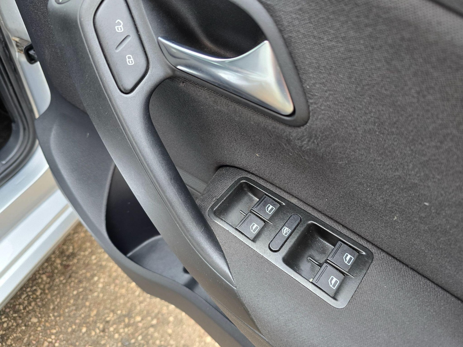 Used Volkswagen Polo 2011 for sale - 76138228: Photo 16