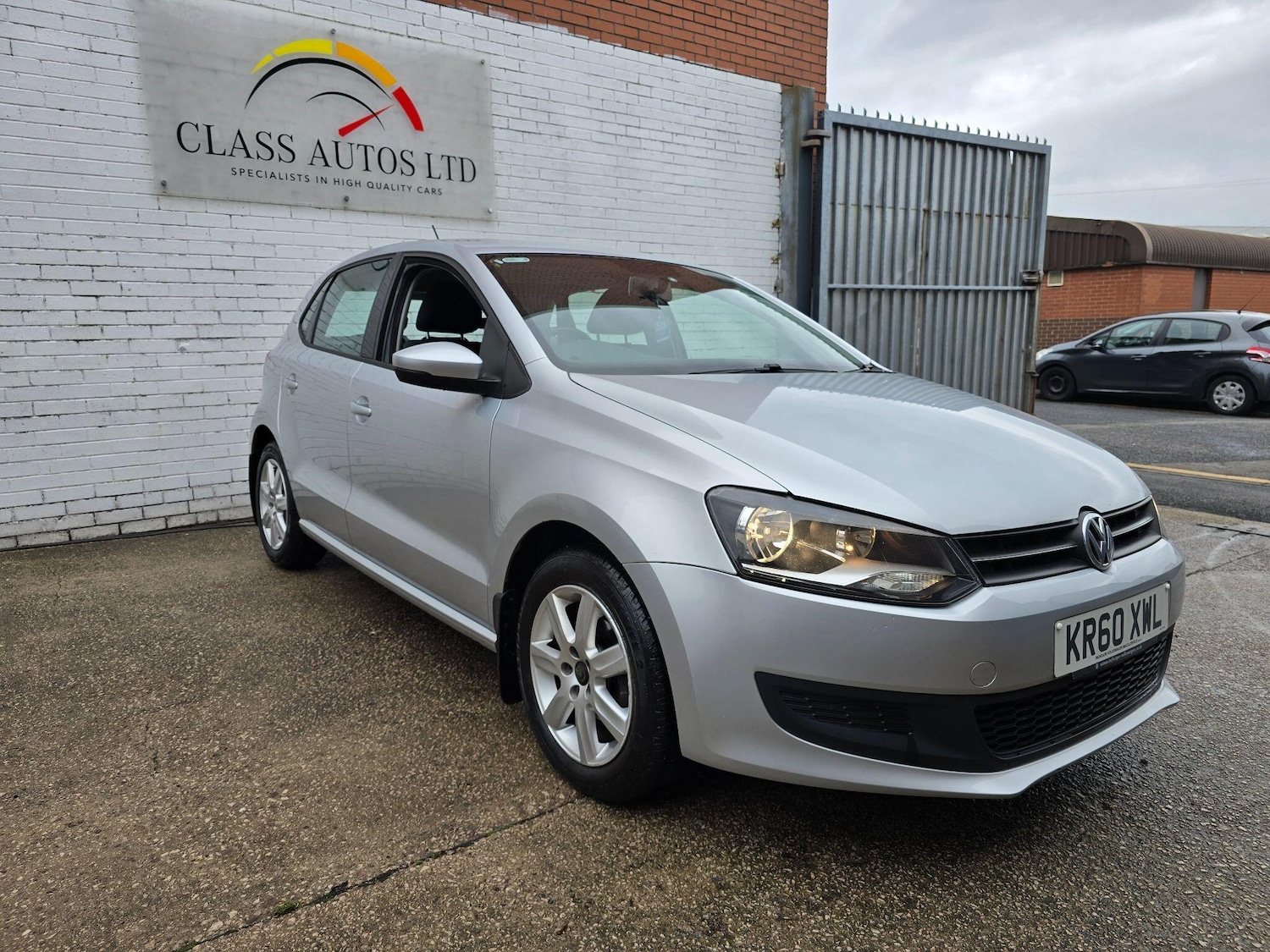 Used Volkswagen Polo 2011 for sale - 76138228: Photo 6