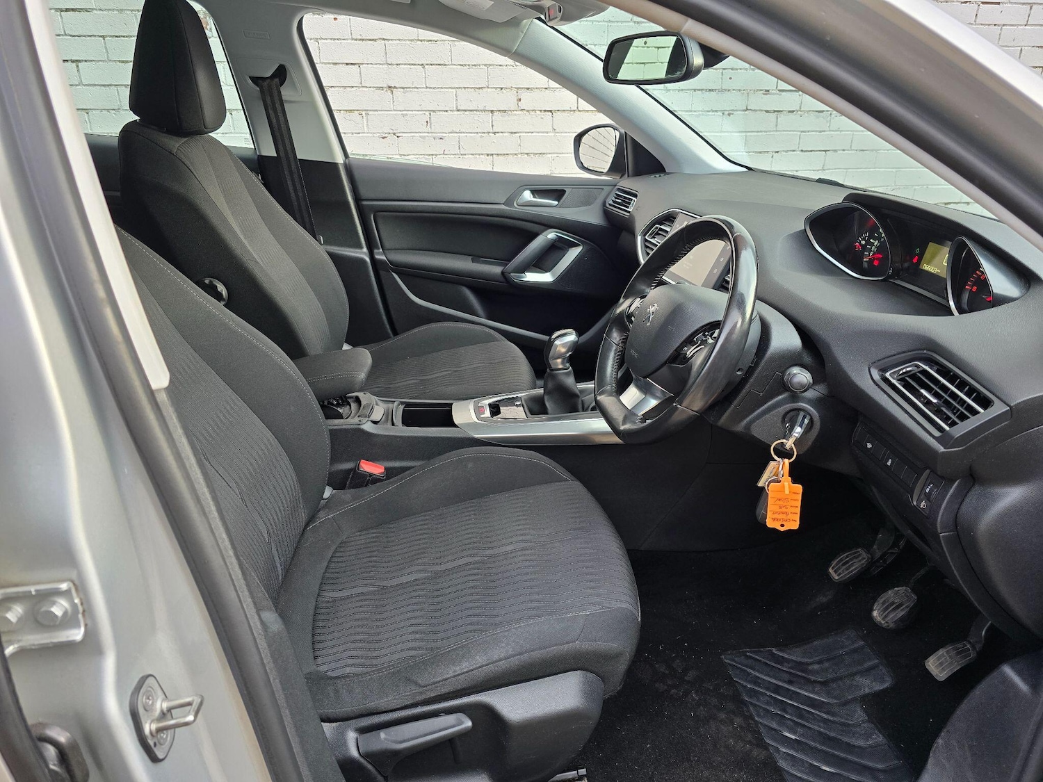 Used Peugeot 308 2015 for sale - 77016532: Photo 13