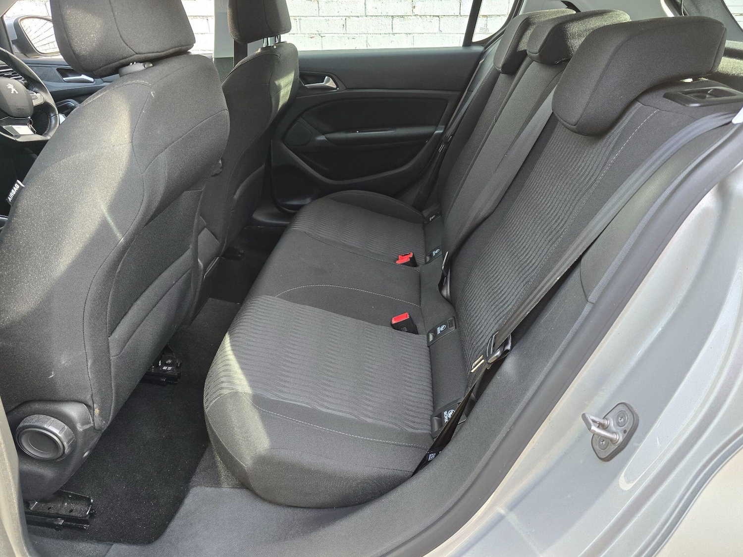 Used Peugeot 308 2015 for sale - 77016532: Photo 15