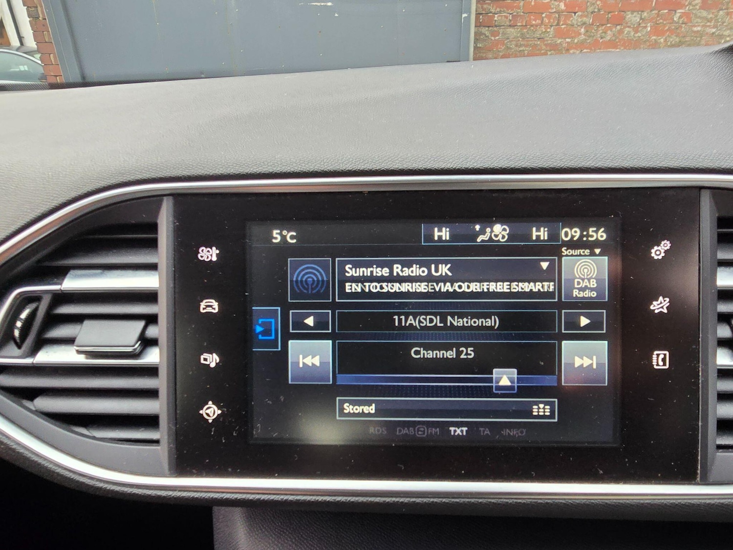 Used Peugeot 308 2015 for sale - 77016532: Photo 18