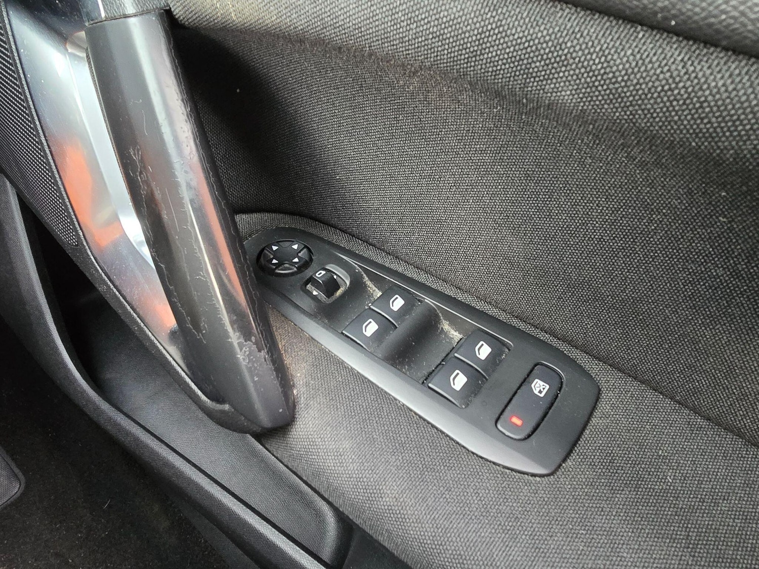 Used Peugeot 308 2015 for sale - 77016532: Photo 28