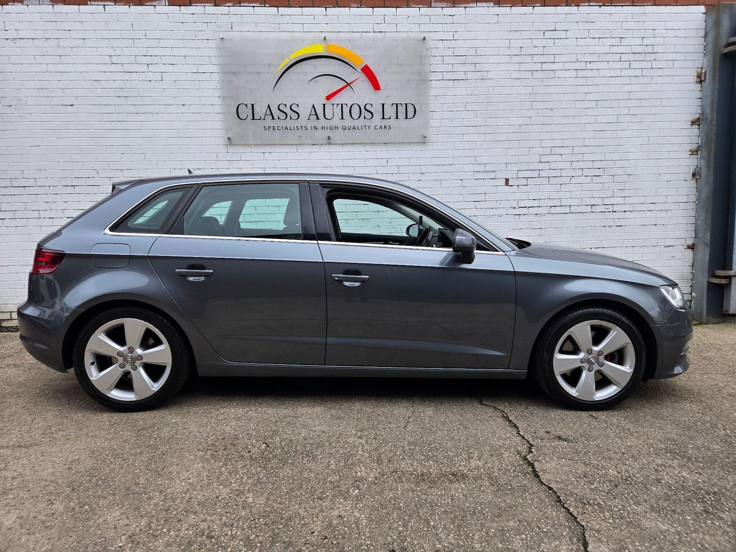 Used Audi A3 2014 for sale - 76214659: Photo 9