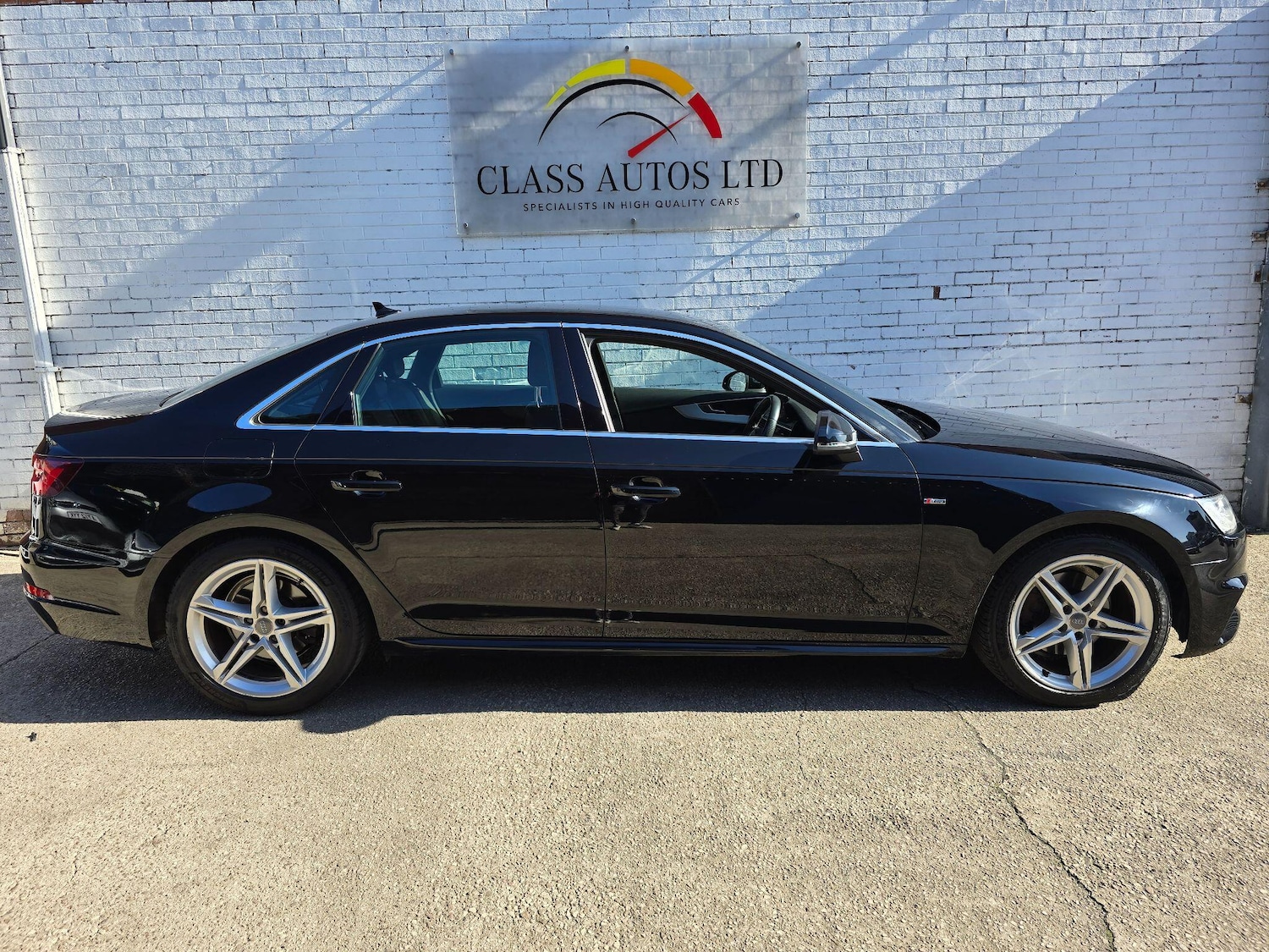 Used Audi A4 2018 for sale - 76085389: Photo 11