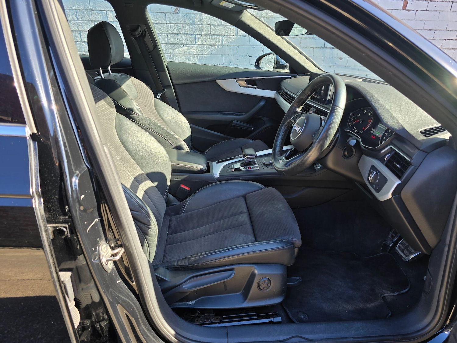 Used Audi A4 2018 for sale - 76085389: Photo 14