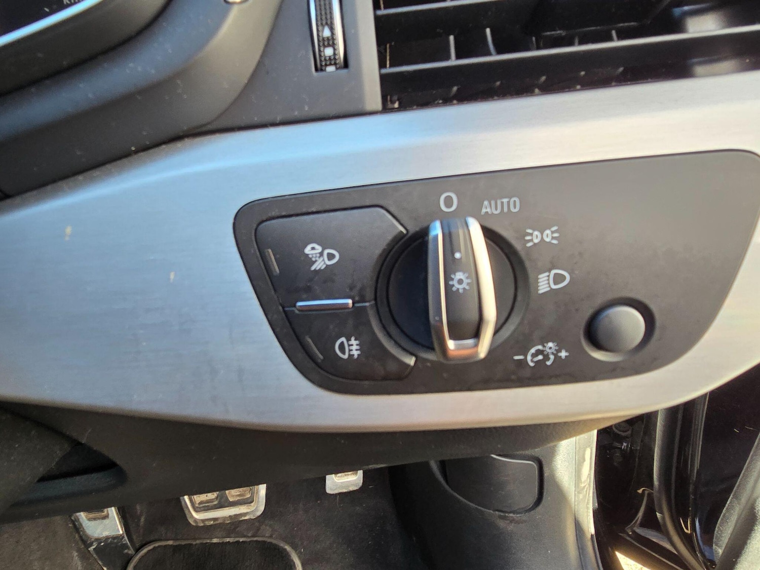 Used Audi A4 2018 for sale - 76085389: Photo 20