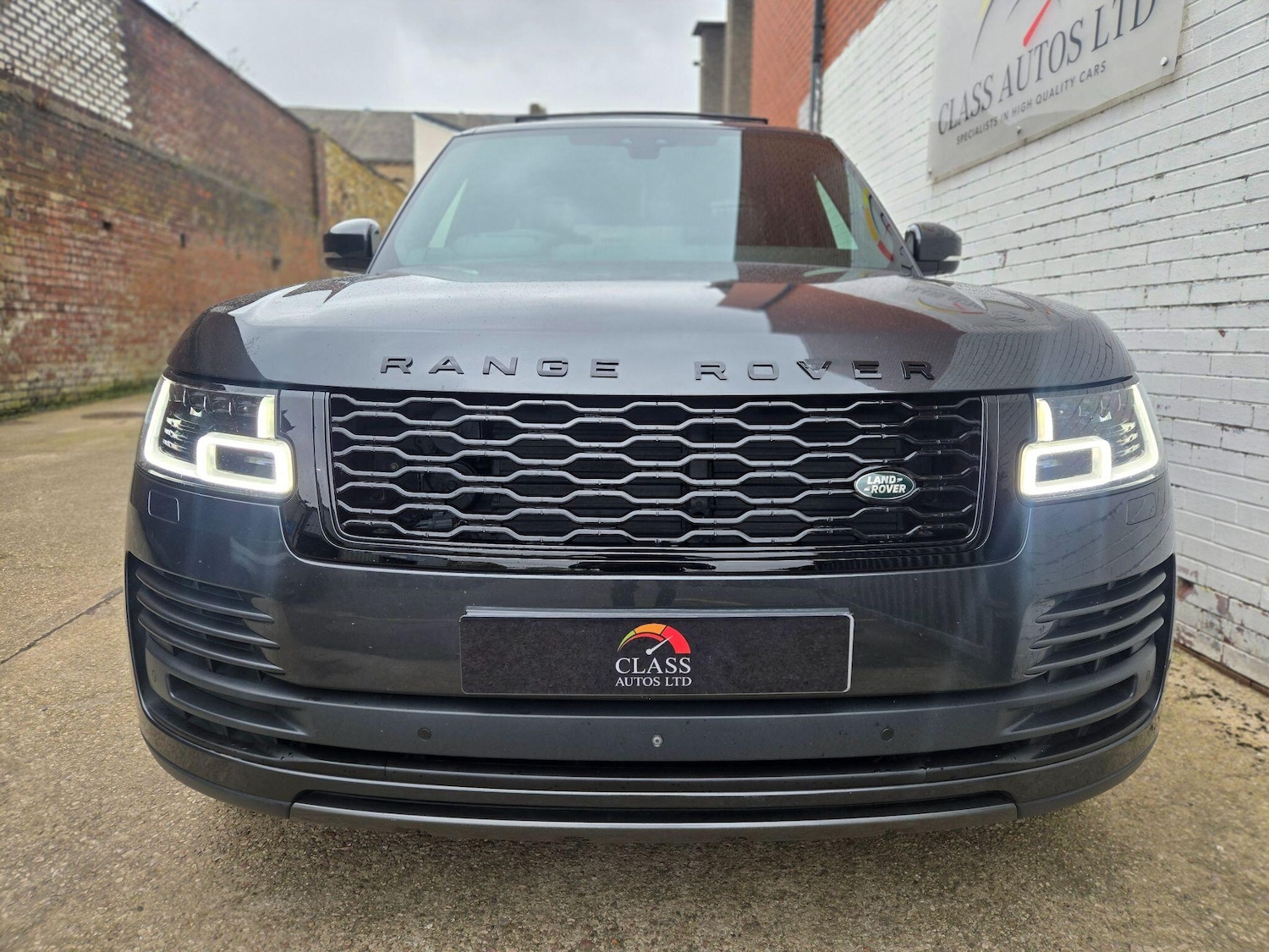 Used Land Rover Range Rover 2018 for sale - 77710567: Photo 2