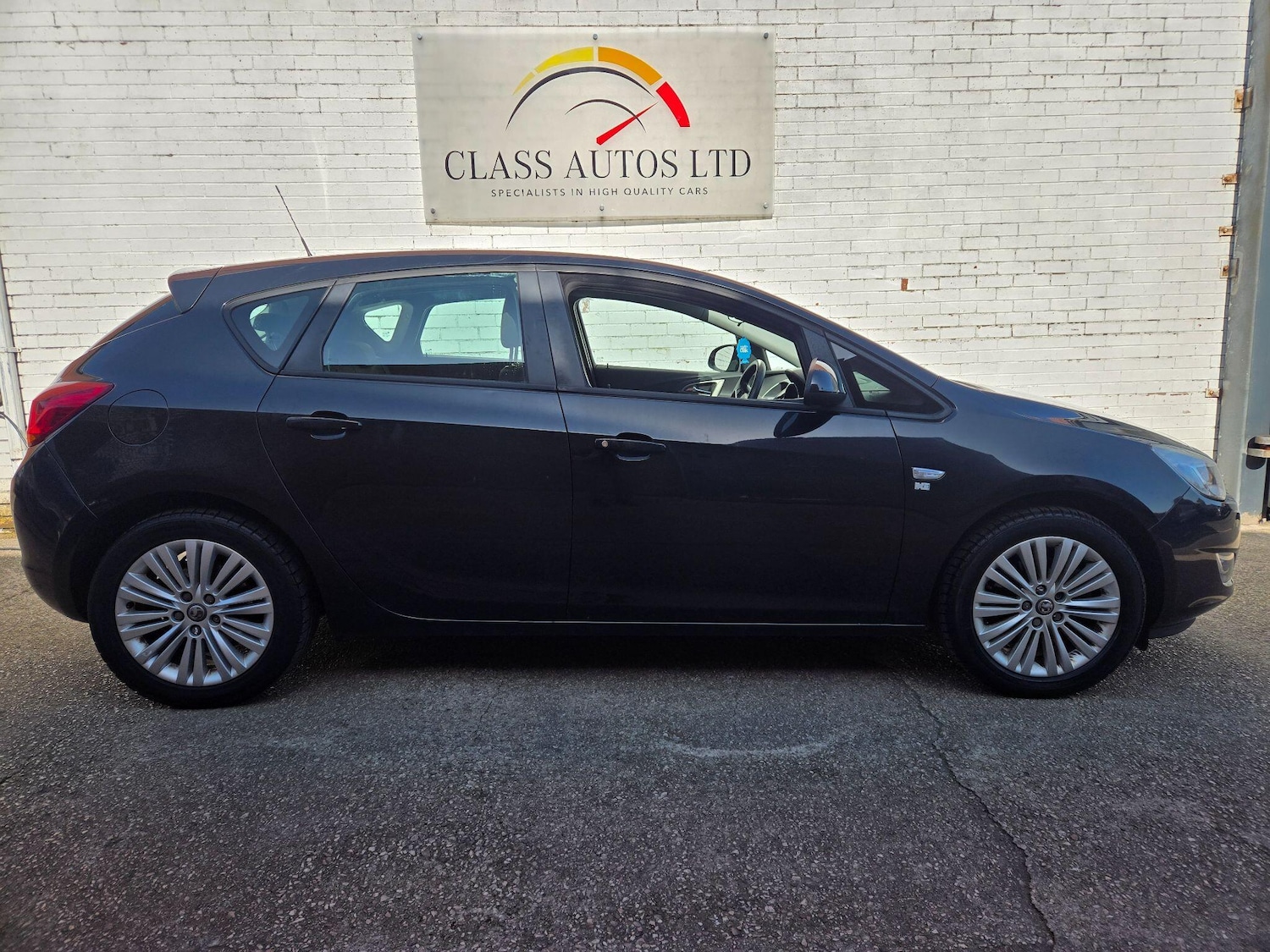 Used Vauxhall Astra 2011 for sale - 78170291: Photo 10