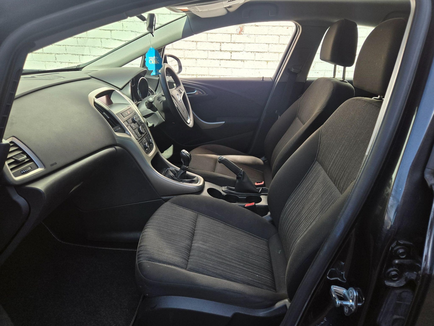 Used Vauxhall Astra 2011 for sale - 78170291: Photo 26