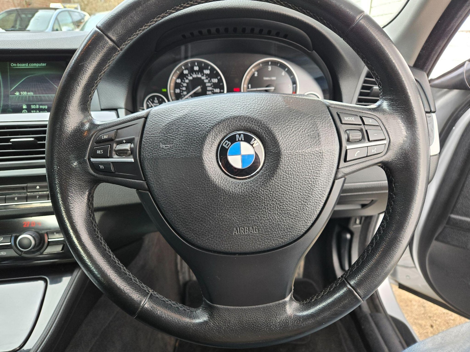 Used BMW 5 Series 2012 for sale - 77315278: Photo 32