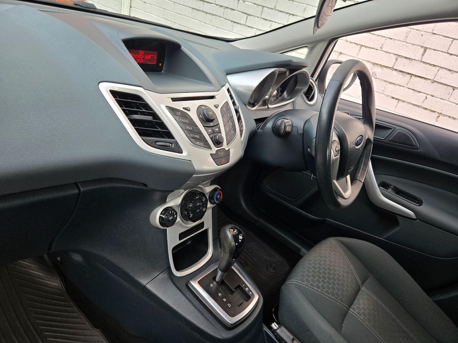 Used Ford Fiesta 2010 for sale - 77279471: Photo 12