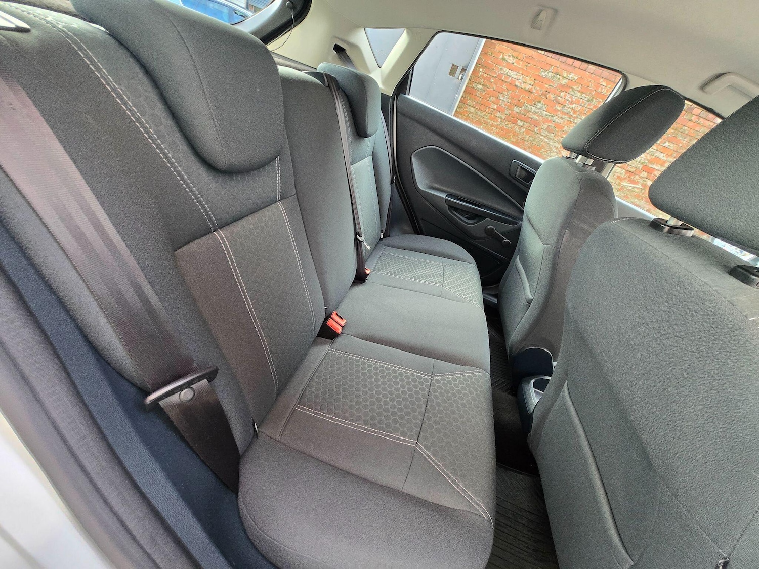 Used Ford Fiesta 2010 for sale - 77279471: Photo 19