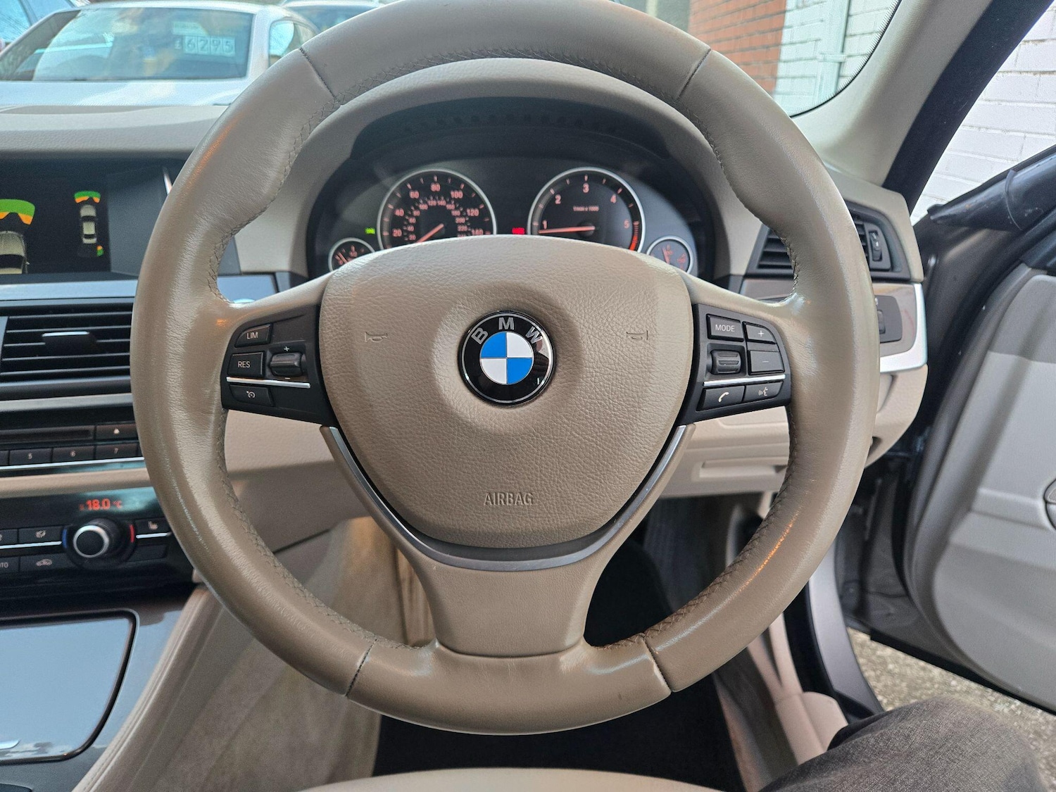 Used BMW 5 Series 2013 for sale - 76408458: Photo 39