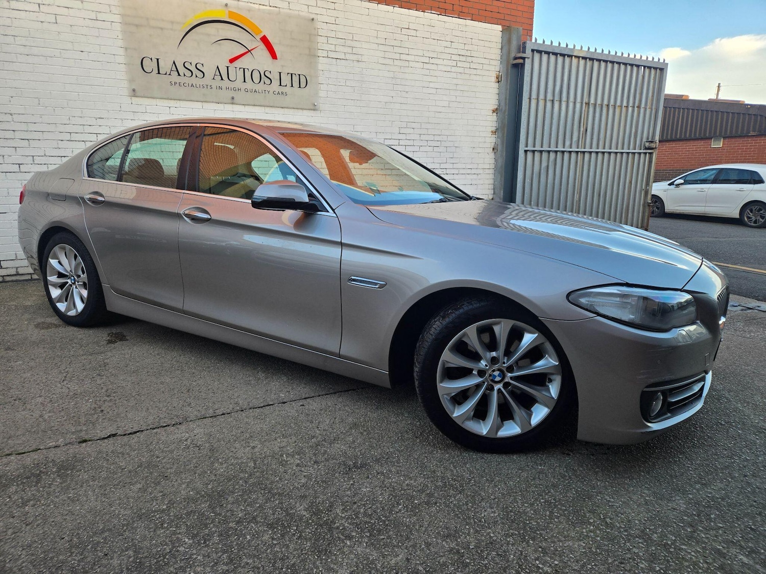 Used BMW 5 Series 2013 for sale - 76408458: Photo 43