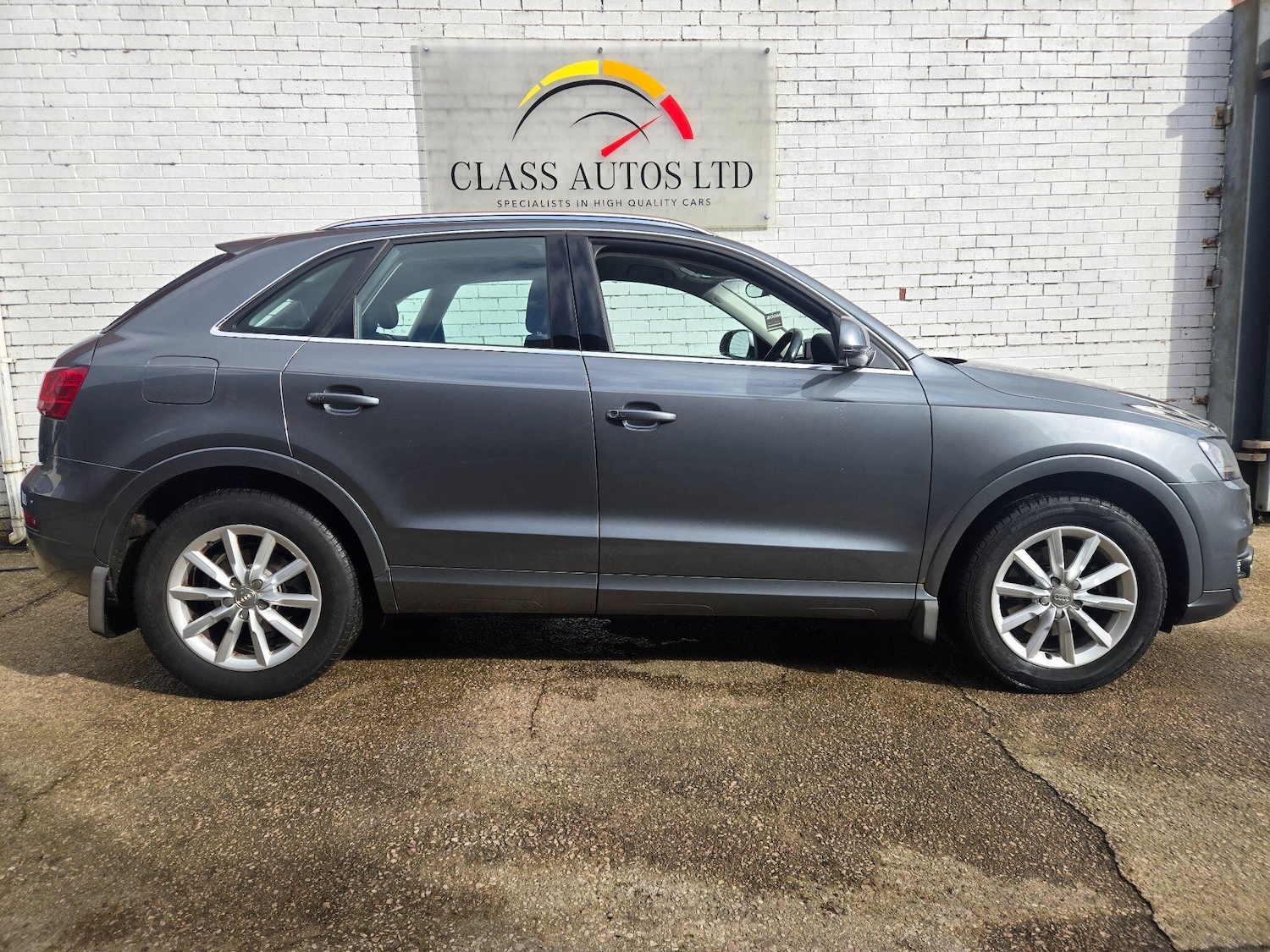 Used Audi Q3 2013 for sale - 77633402: Photo 10