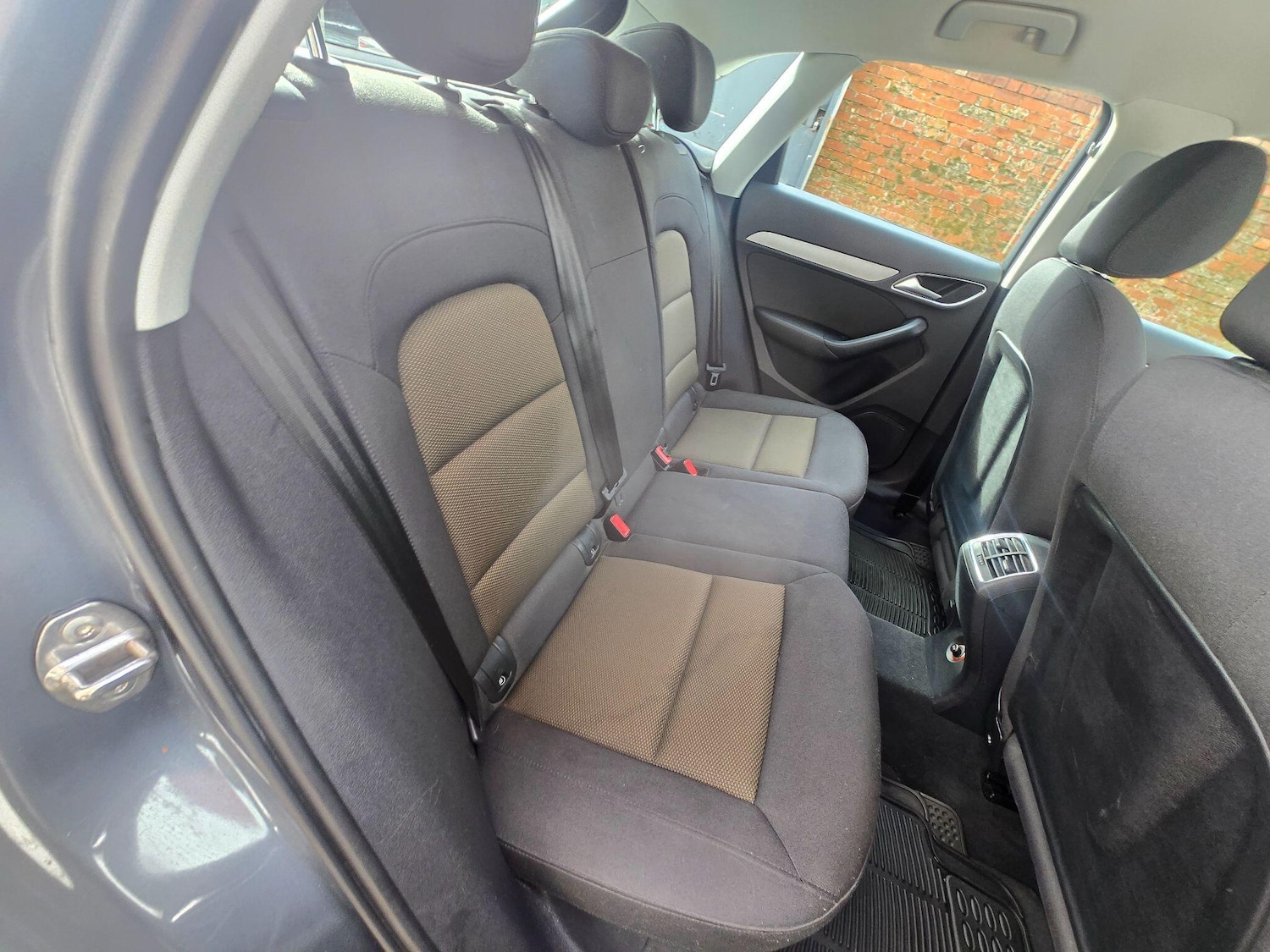 Used Audi Q3 2013 for sale - 77633402: Photo 18