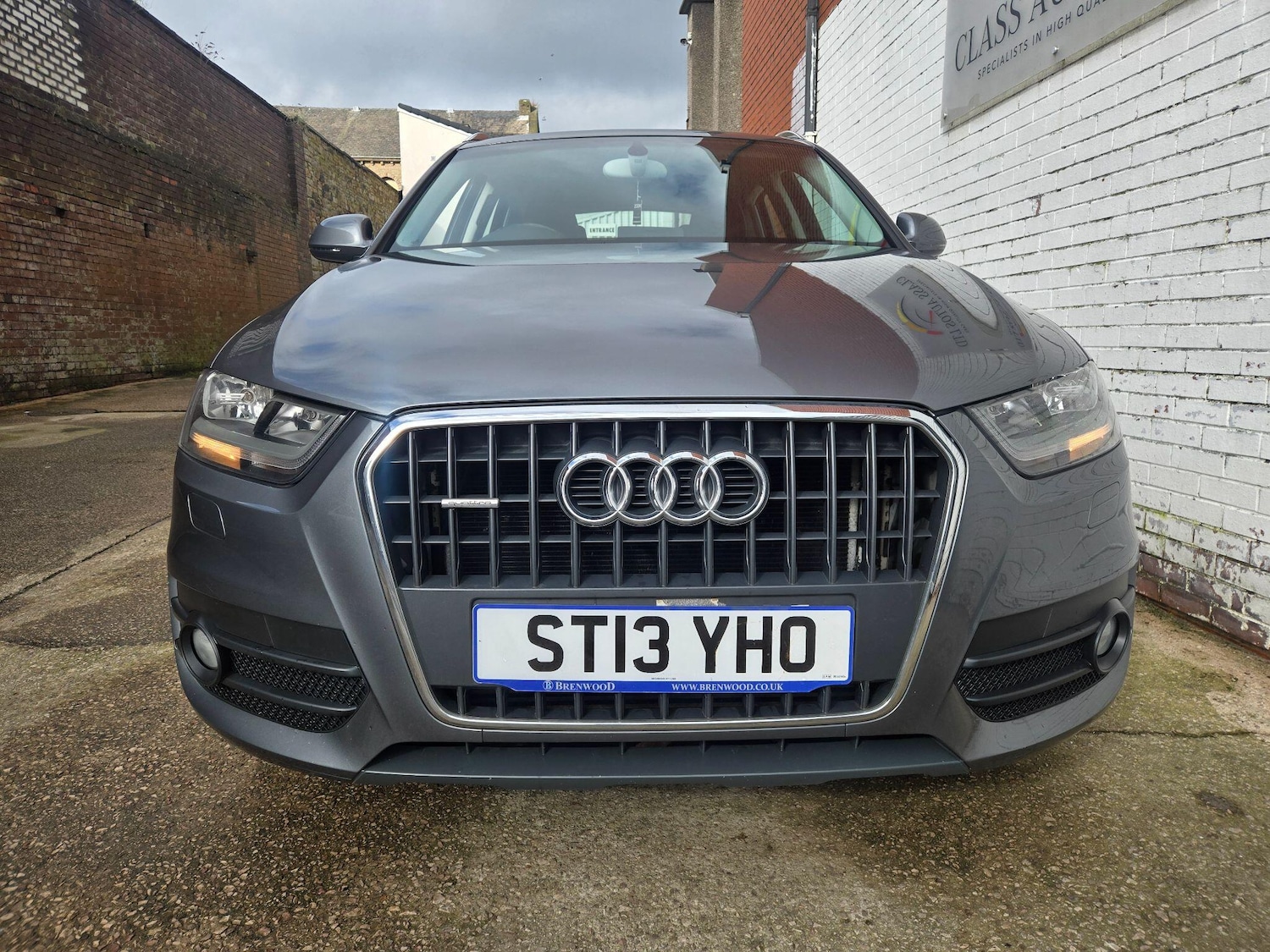 Used Audi Q3 2013 for sale - 77633402: Photo 2