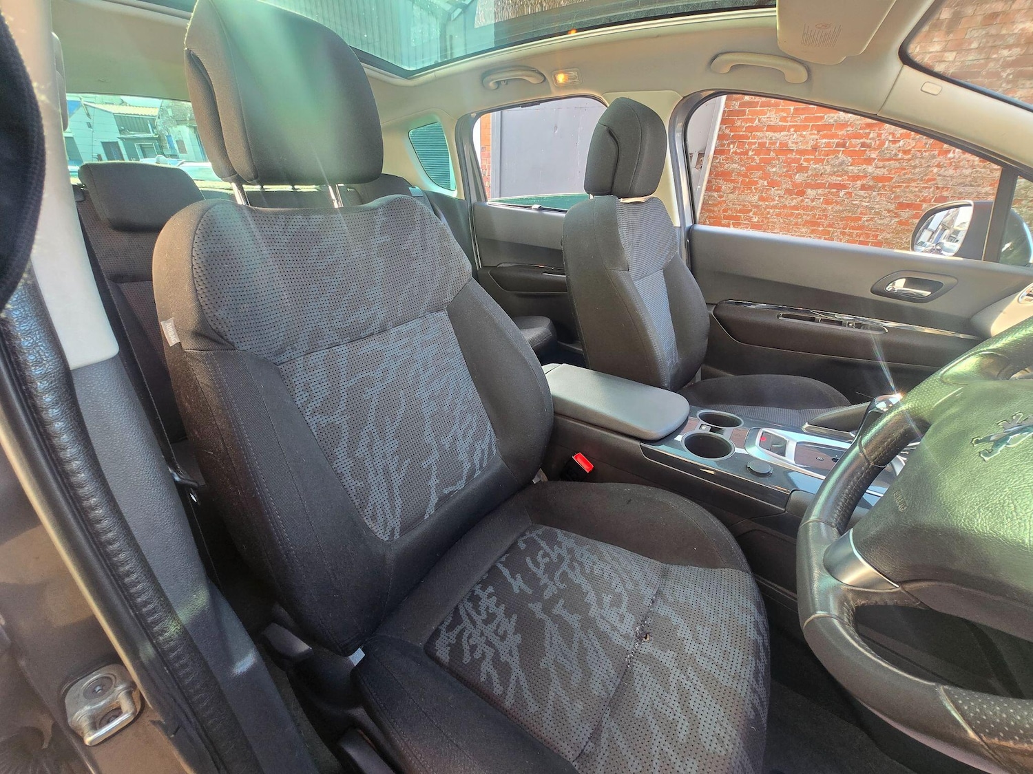 Used Peugeot 3008 2011 for sale - 76513019: Photo 16