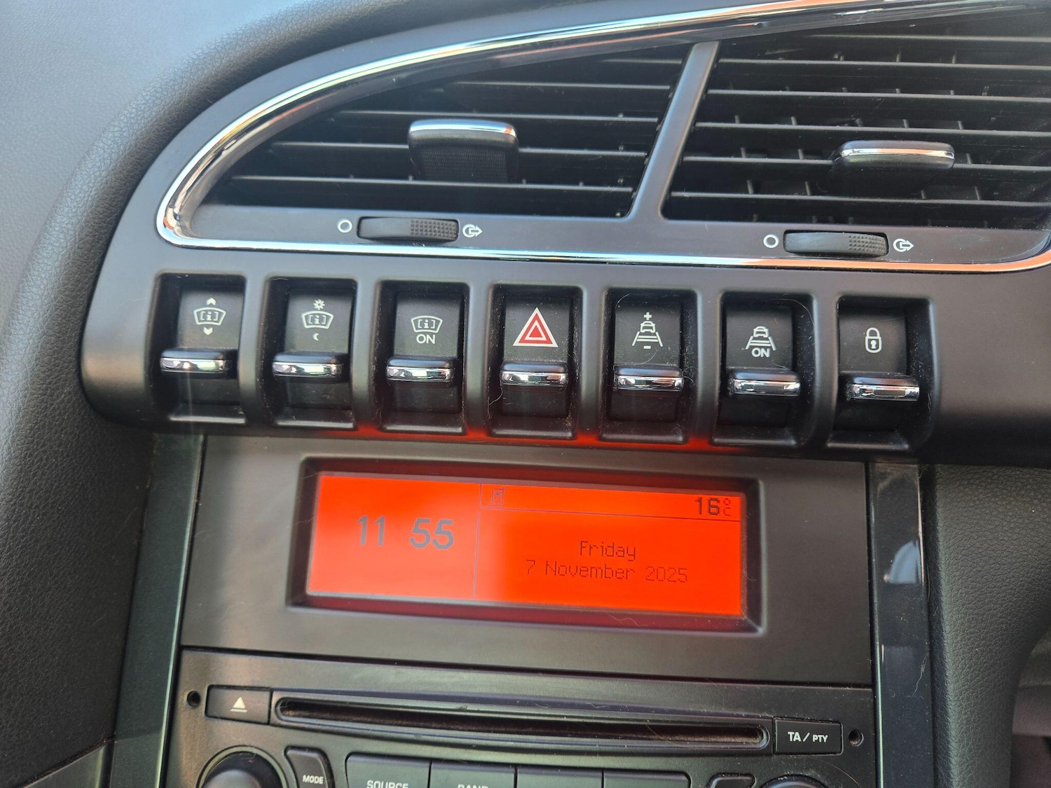 Used Peugeot 3008 2011 for sale - 76513019: Photo 23