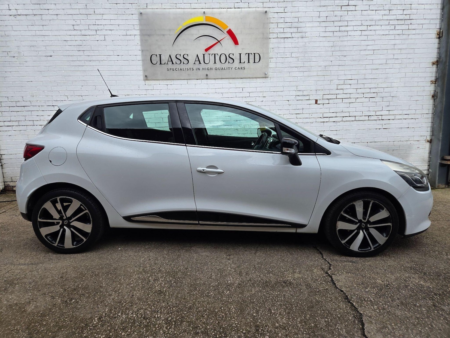 Used Renault Clio 2013 for sale - 76002442: Photo 10