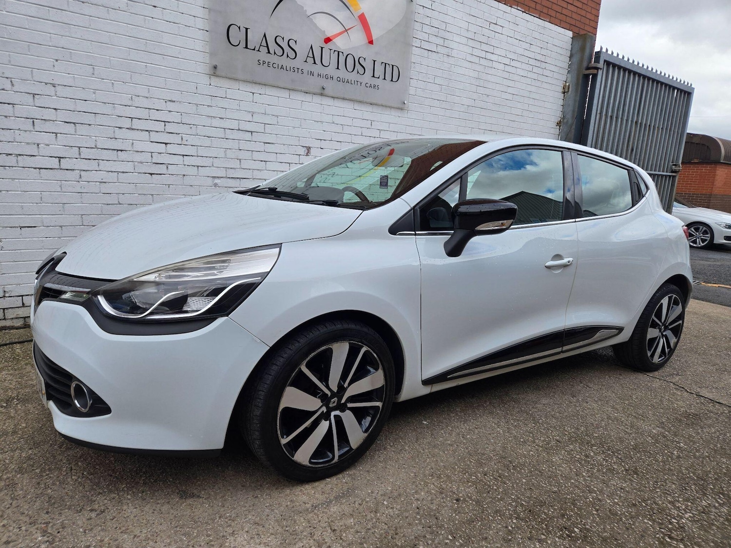 Used Renault Clio 2013 for sale - 76002442: Photo 4