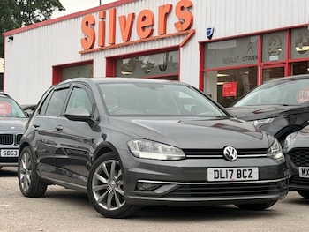 Used Volkswagen Golf 2017 for sale - 78930570: Photo