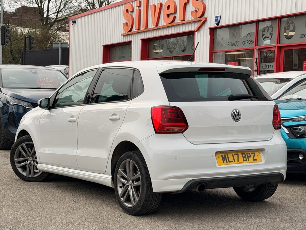 Used Volkswagen Polo 2017 for sale - 77990871: Photo 2