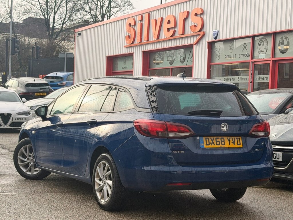 Used Vauxhall Astra 2018 for sale - 77520918: Photo 2