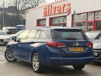 Used Vauxhall Astra 2018 for sale - 77520918: Photo