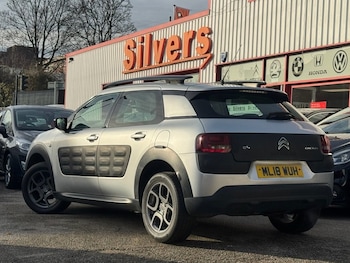 Used Citroen C4 Cactus 2018 for sale - 76642885: Photo