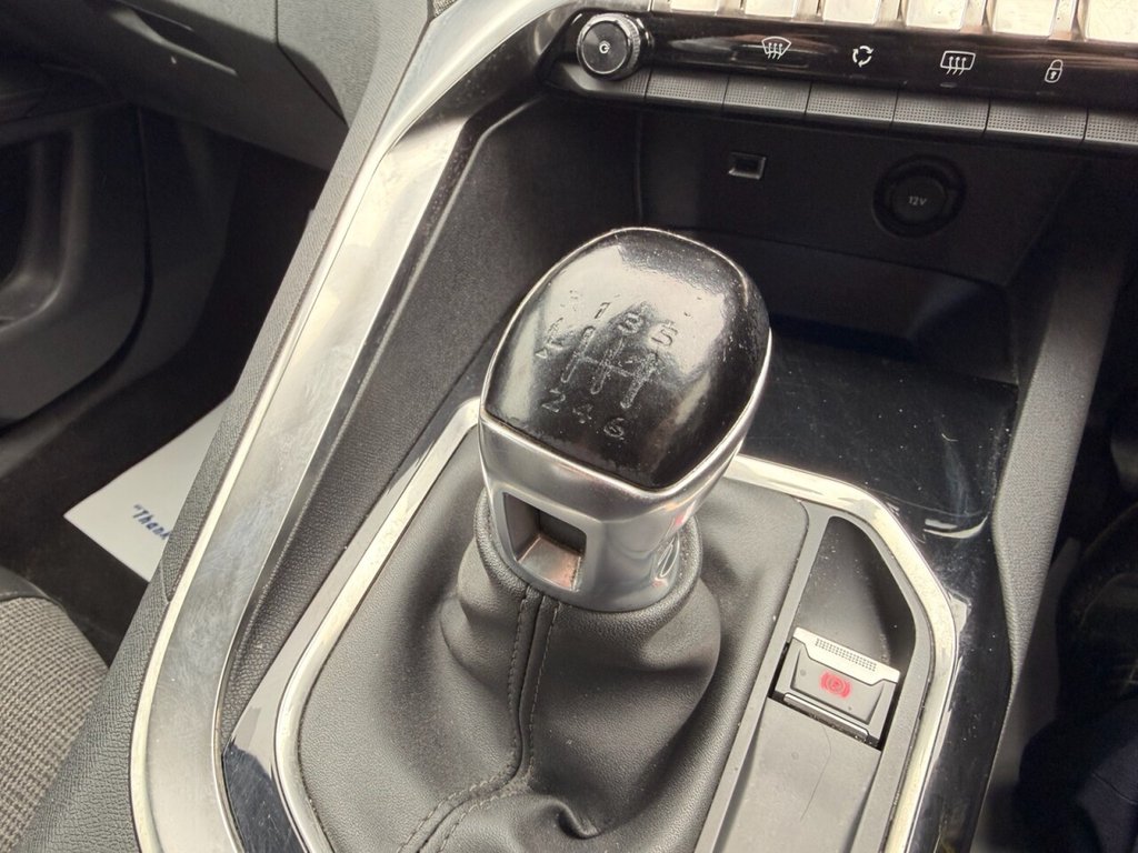 Used Peugeot 3008 2017 for sale - 78096574: Photo 11