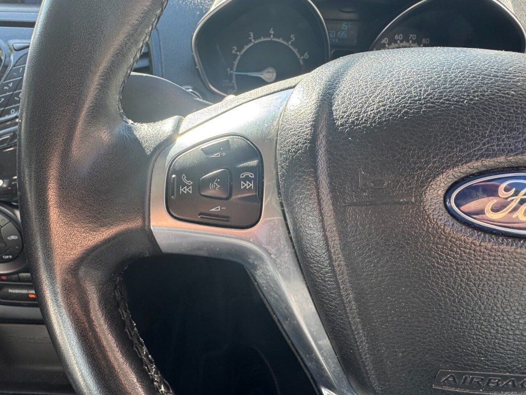 Used Ford Ecosport 2016 for sale - 76486535: Photo 9