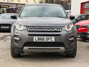 Used Land Rover Discovery Sport 2016 for sale - 77660218: Photo