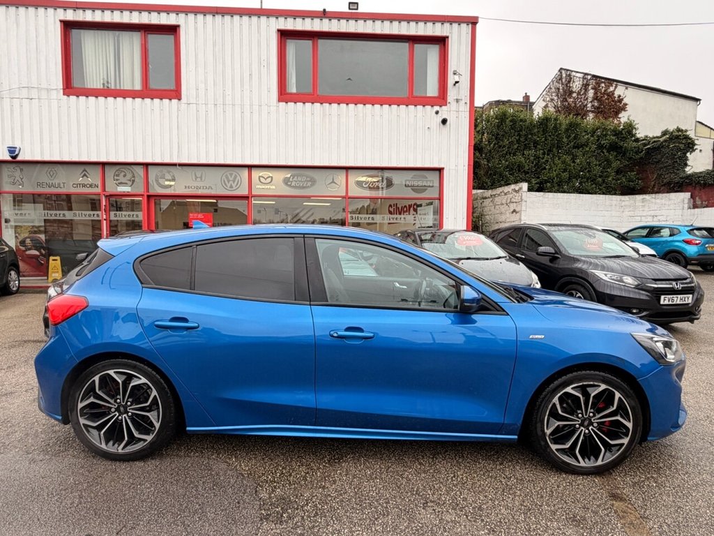 Used Ford Focus 2019 for sale - 77520920: Photo 3